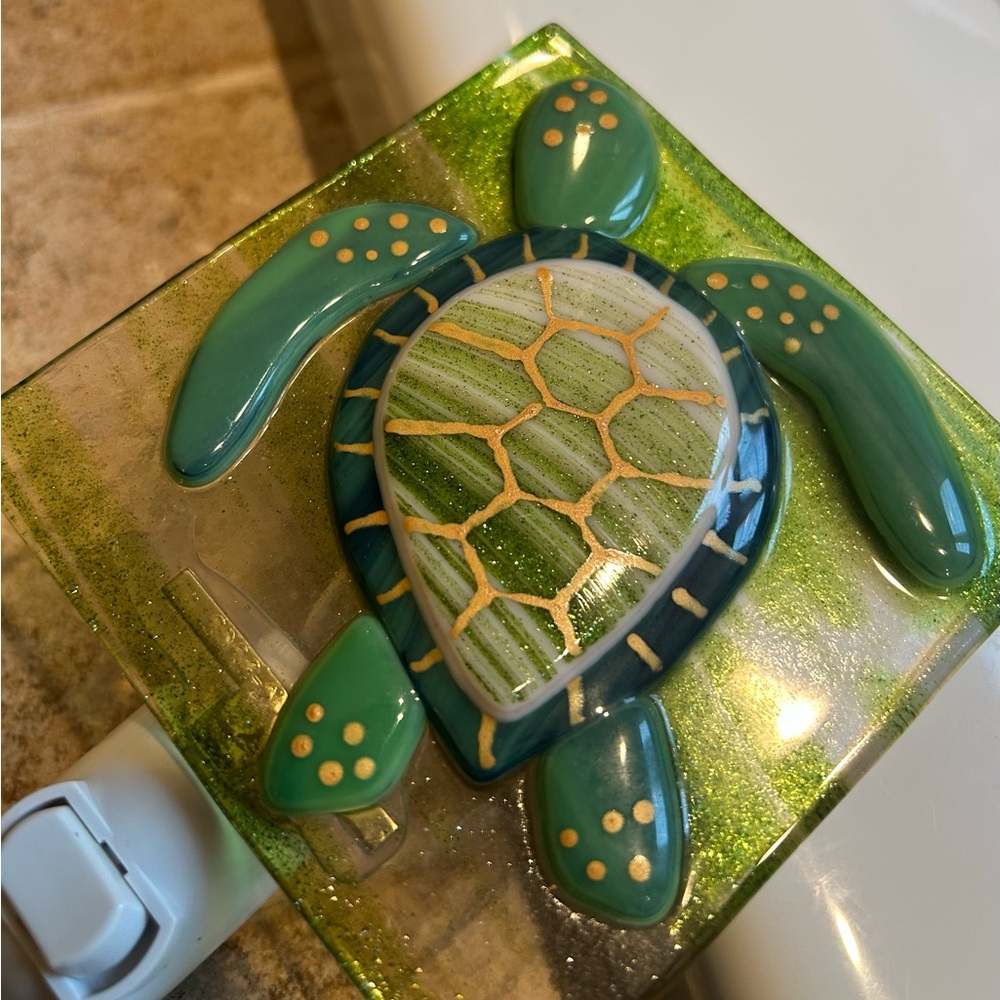 Turtle Night Light - Picture 3 of 3